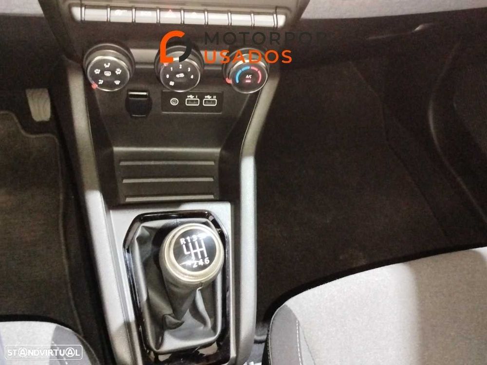 Renault Clio 1.0 TCe Evolution Bi-Fuel - 17