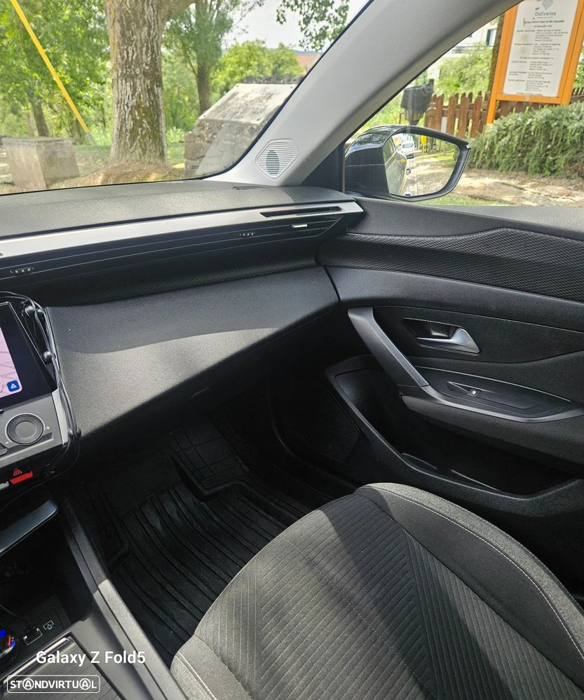 Peugeot 308 SW BlueHDi 130 EAT8 Allure - 27