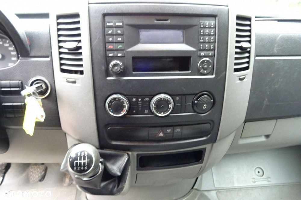 Volkswagen CRAFTER 2.0TDI 163KM 3 stronna wywrotka aluminiowa, 3 osobowa - 13