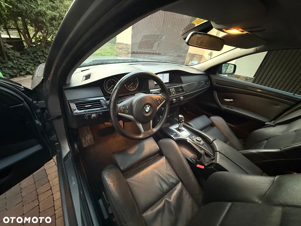 BMW Seria 5 530d xDrive - 11
