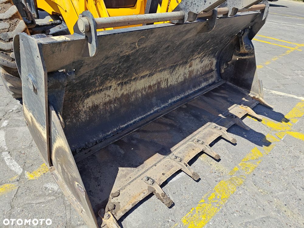 JCB 3CX - 12