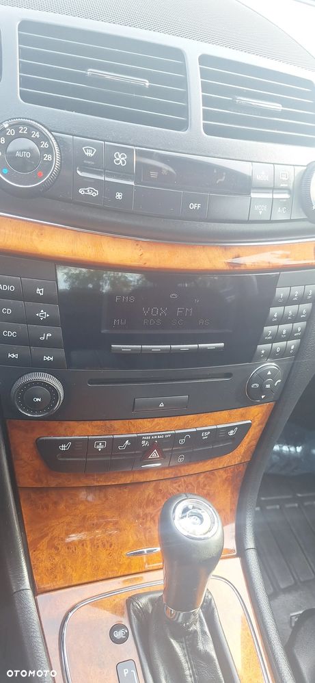 Mercedes-Benz Klasa E 200 Kompressor Automatik Elegance - 18