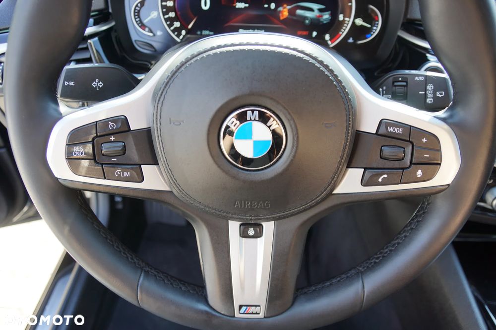 BMW Seria 5 520d xDrive Touring Sport Line - 24