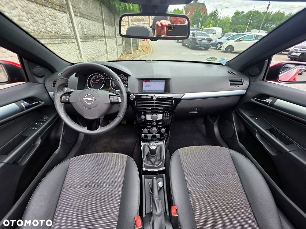 Opel Astra 1.9 CDTI Cosmo - 16