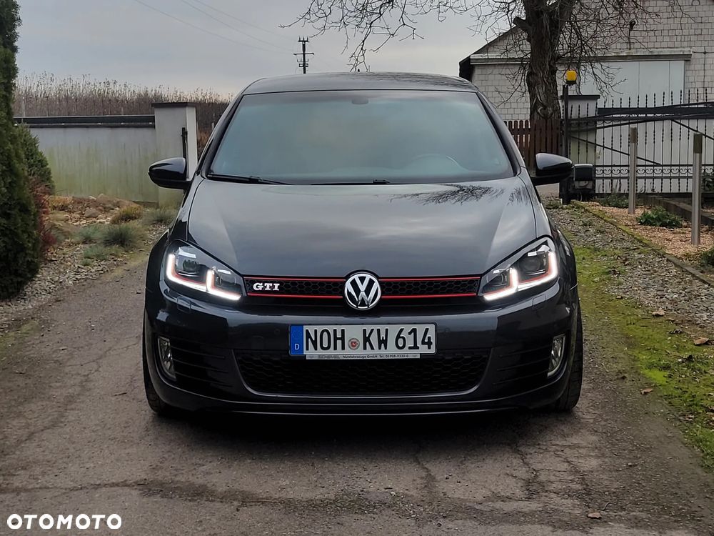 Volkswagen Golf 2.0 GTI - 4