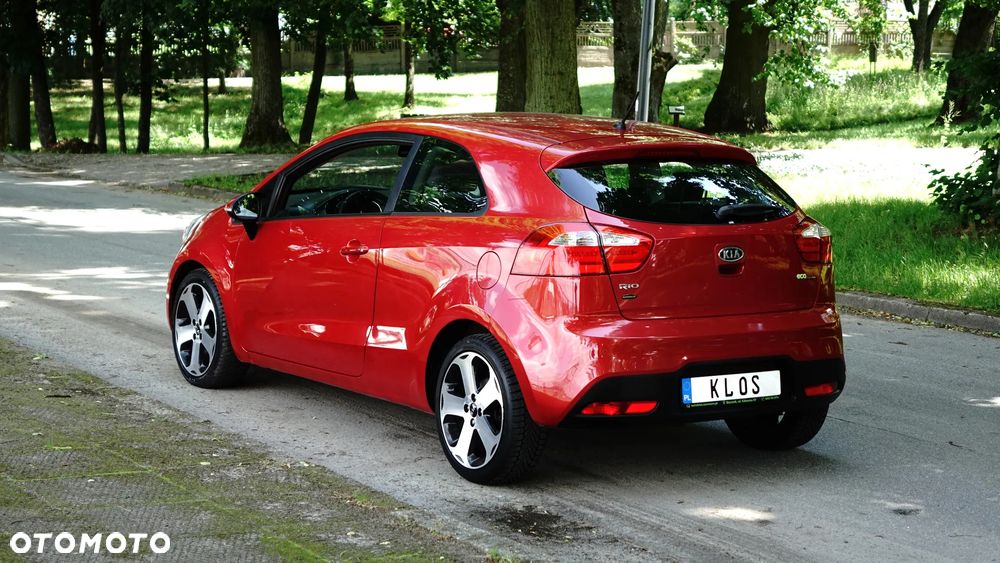 Kia Rio 1.4 Dream Team Edition - 31