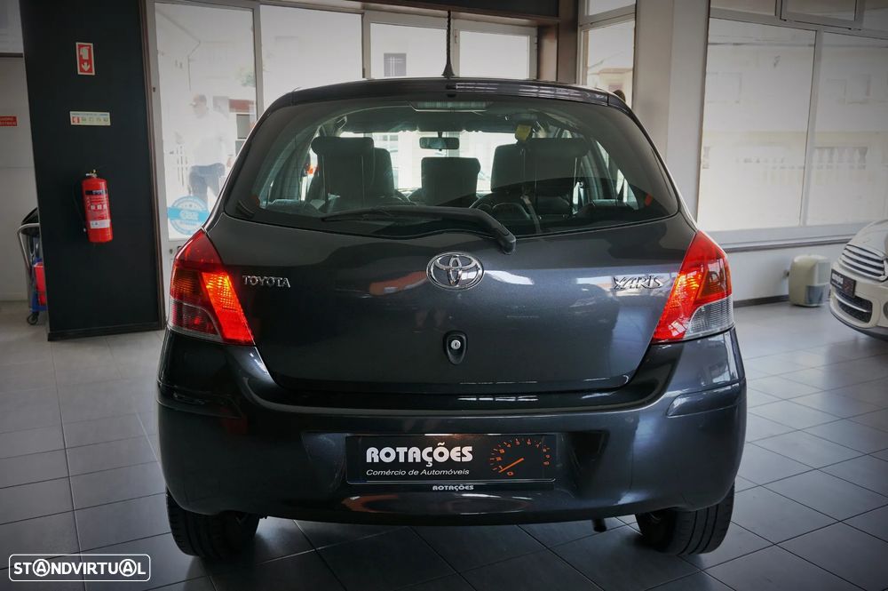 Toyota Yaris 1.0 VVT-i Comfort+AC - 5