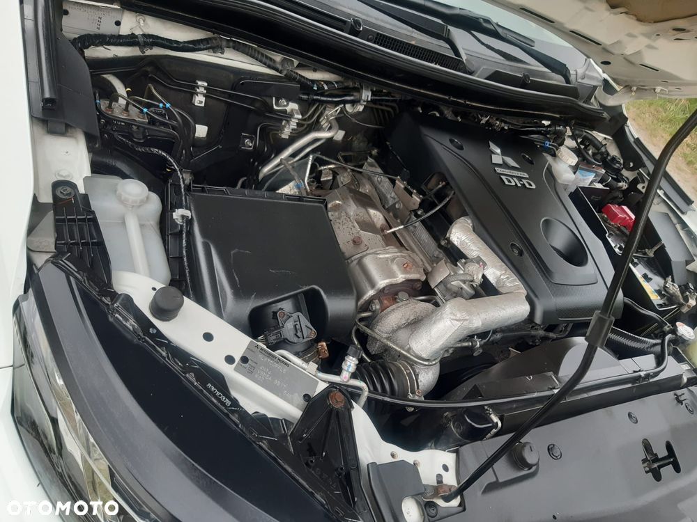 Mitsubishi L200 Pick Up 4x4 S&S Double Cab Basis - 24
