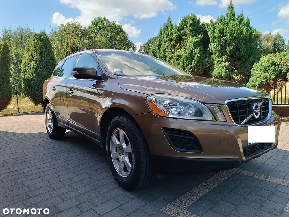 Volvo XC 60 D4 Momentum - 1