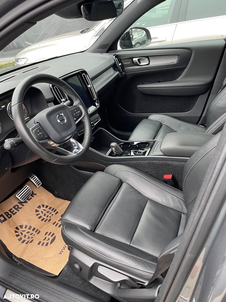 Volvo XC 40 D4 AWD R-Design - 4