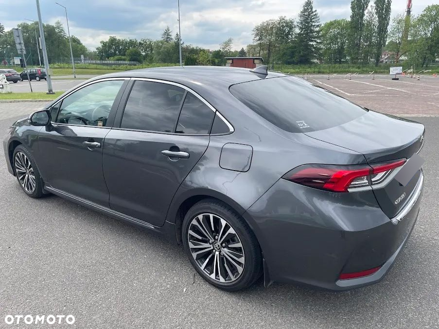 Toyota Corolla - 4