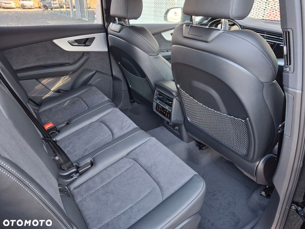 Audi Q7 - 21