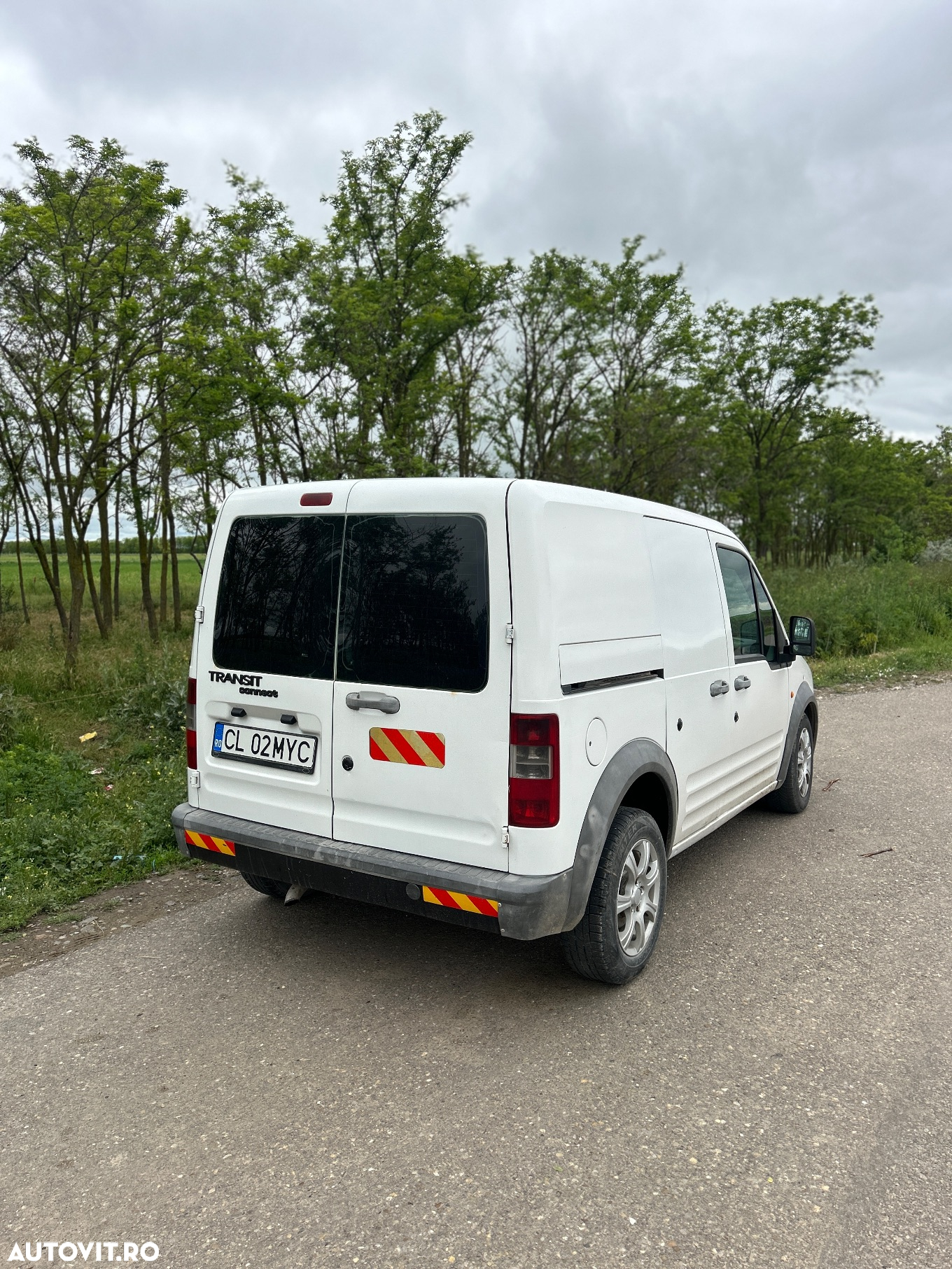 Ford Transit Connect - 11