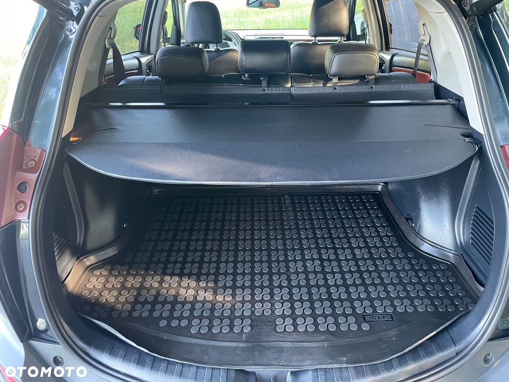 Toyota RAV4 2.0 D-4D Premium - 11