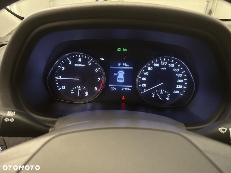 Hyundai i30 1.5 DPI Classic + - 15