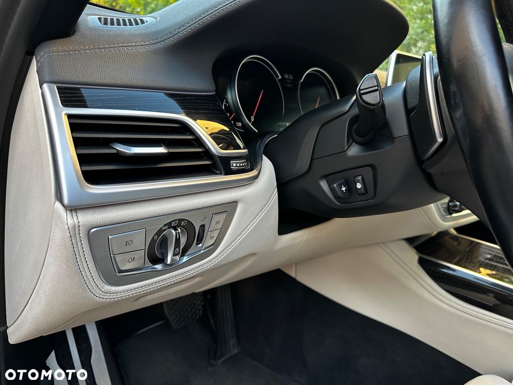 BMW Seria 7 740d xDrive - 18