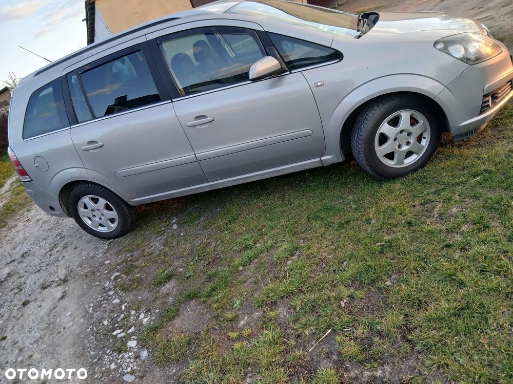 Opel Zafira - 4