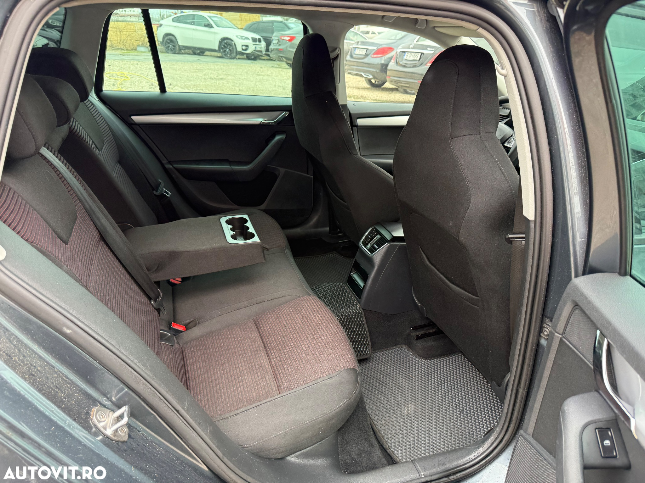 Skoda Octavia Combi Diesel 2.0 TDI DSG Style - 14