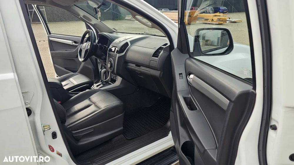 Isuzu D-Max 4x4 Double Cab Premium Aut. - 16