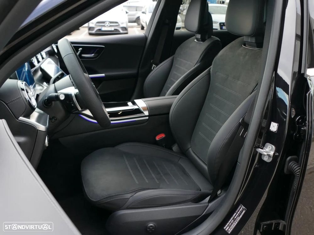 Mercedes-Benz C 300 e AMG Line - 26