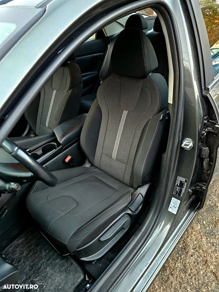 Hyundai Elantra 2023 photo 5