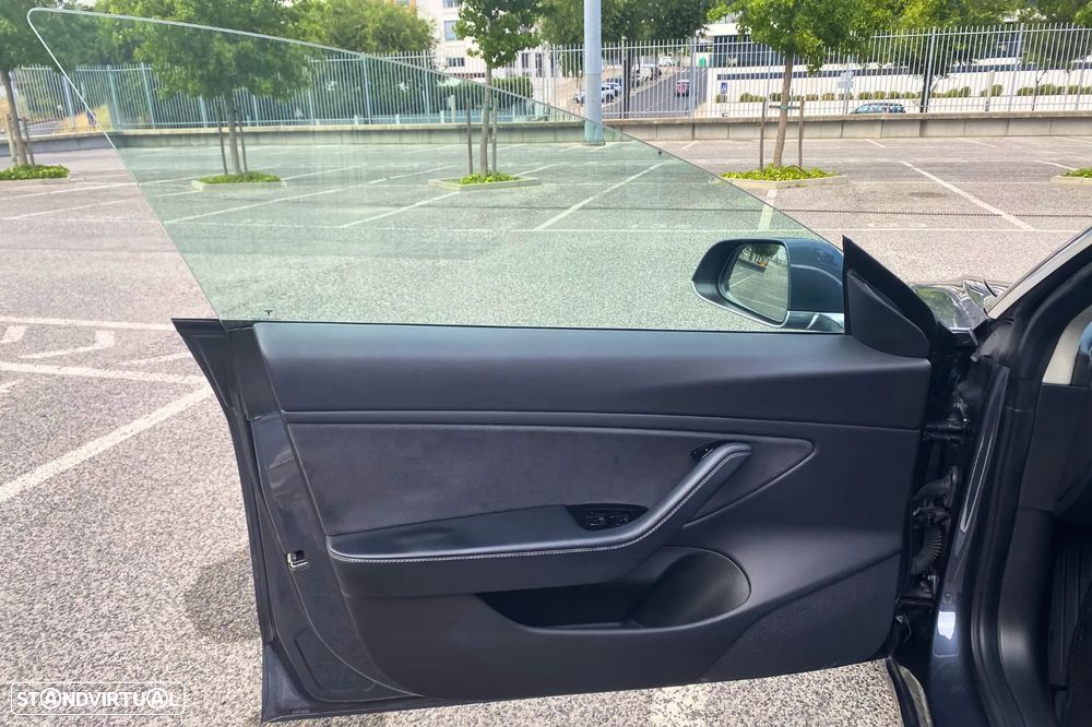 Tesla Model 3 Long-Range Dual Motor AWD - 8