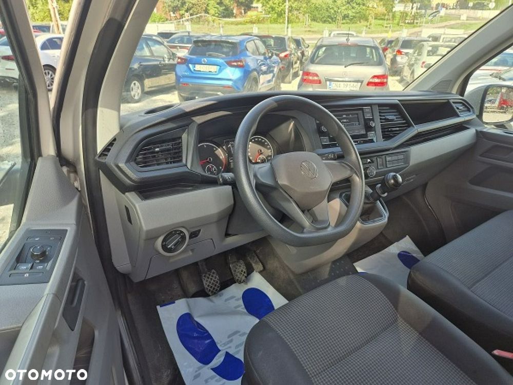 Volkswagen Transporter - 18