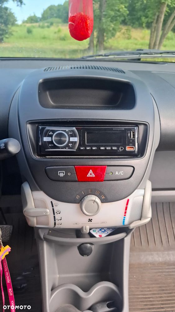 Peugeot 107 1.0 Happy - 15