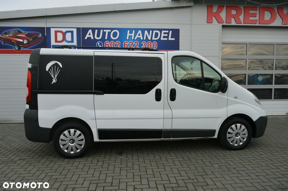 Renault Trafic - 12