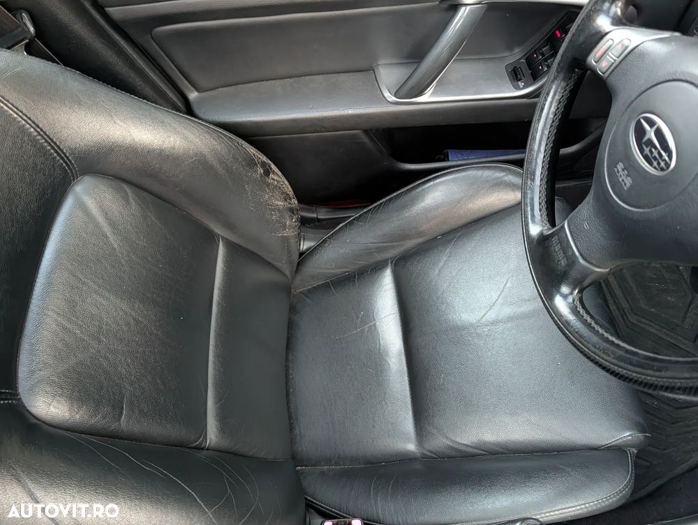 Subaru Legacy - 13