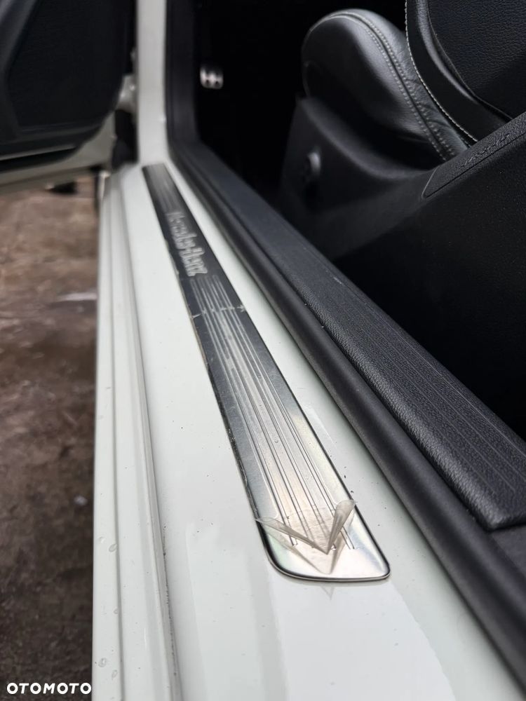 Mercedes-Benz Klasa C 250 CGI BlueEff Sport - 15
