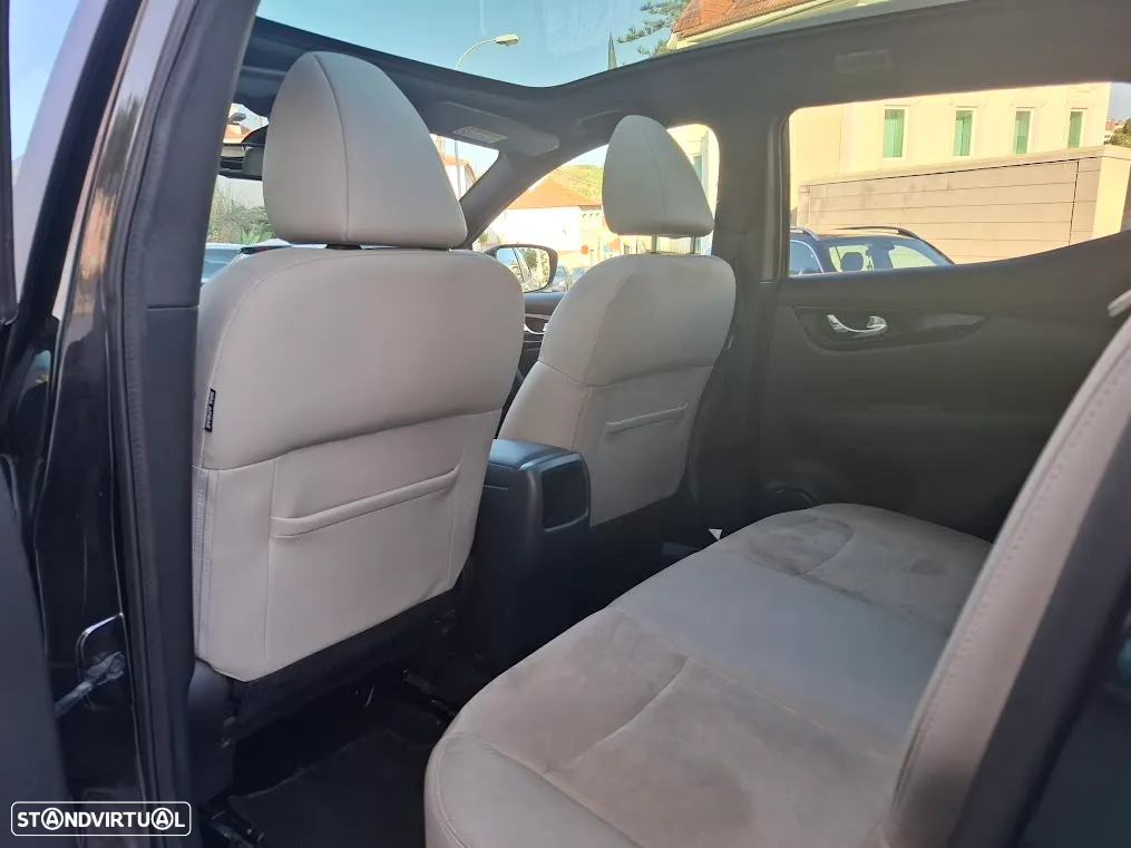 Nissan Qashqai 1.5 dCi Tekna Alcantara - 33