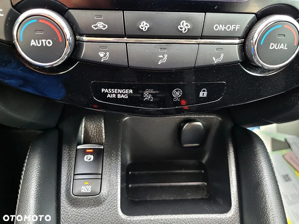 Nissan Qashqai 1.3 DIG-T N-WAY - 19