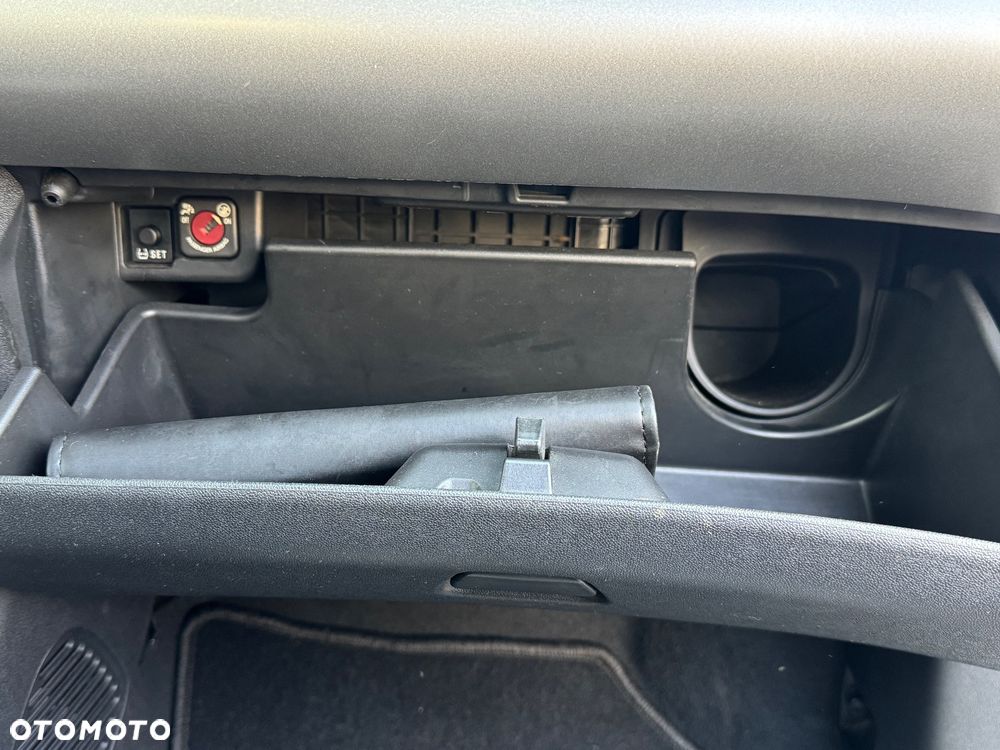 Toyota Aygo x-play Edition S+ - 9