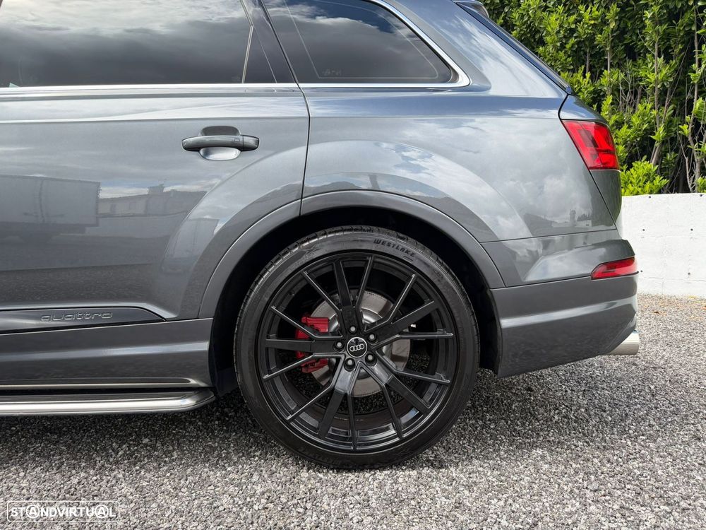 Audi Q7 3.0 TDI quattro tiptronic 7L - 14