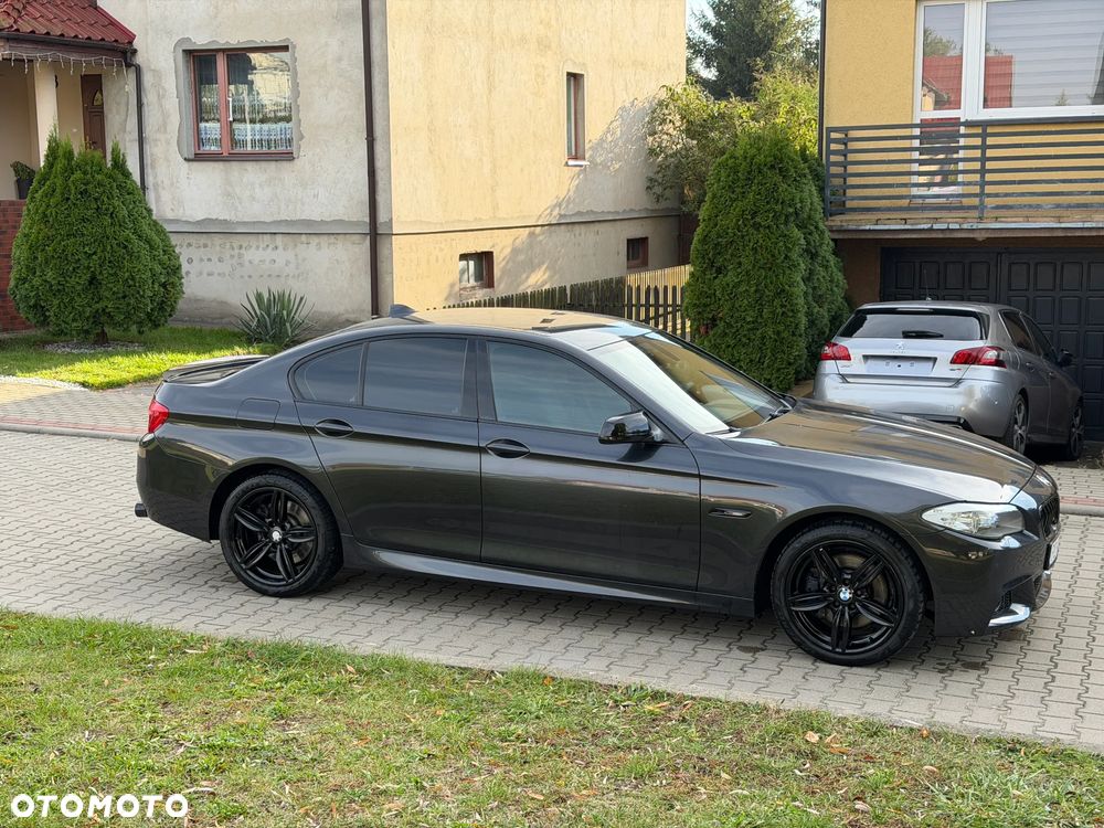 BMW Seria 5 530d xDrive Sport-Aut - 4