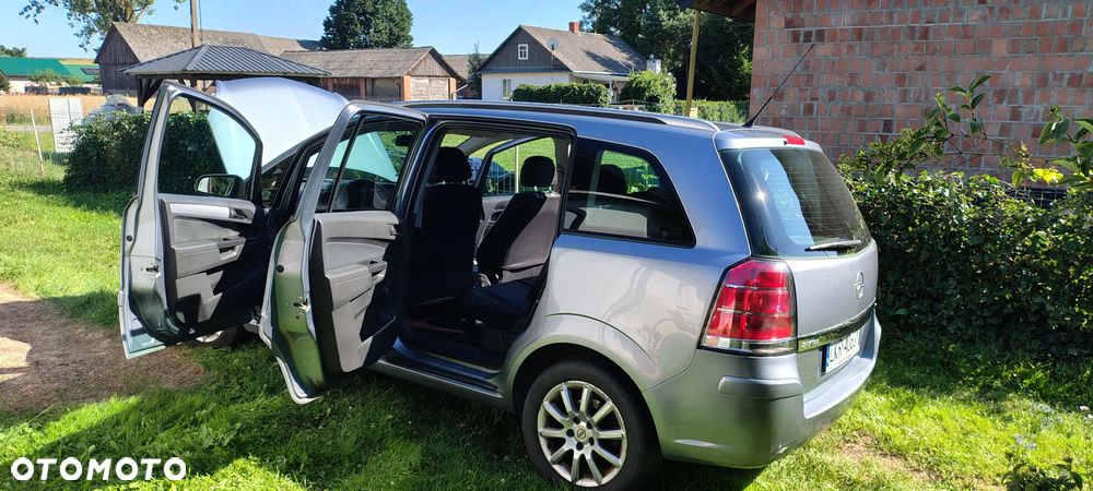 Opel Zafira 1.8 Cosmo - 8