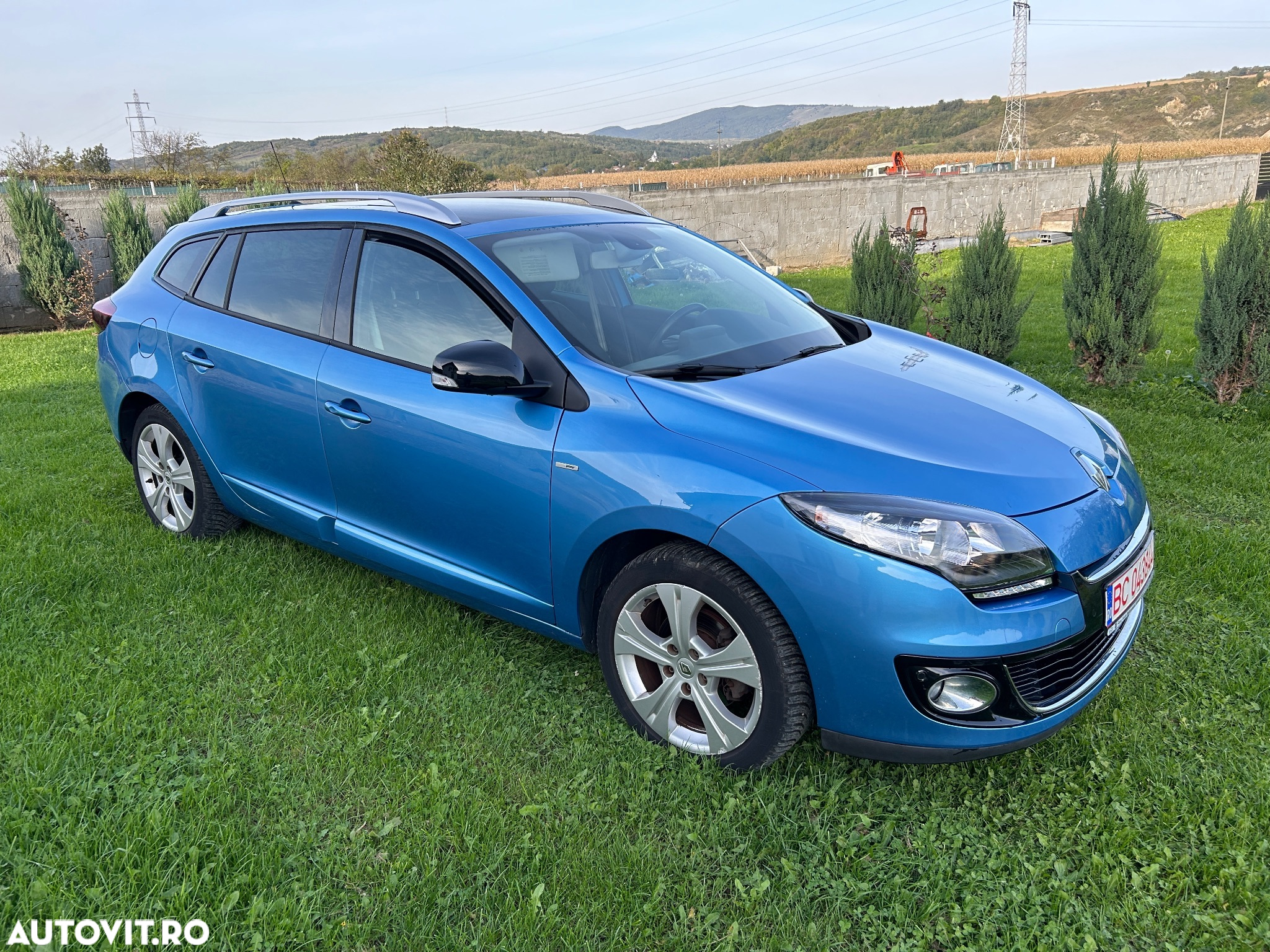 Renault Megane Grandtour ENERGY TCe 115 Start & Stop Bose Edition - 8