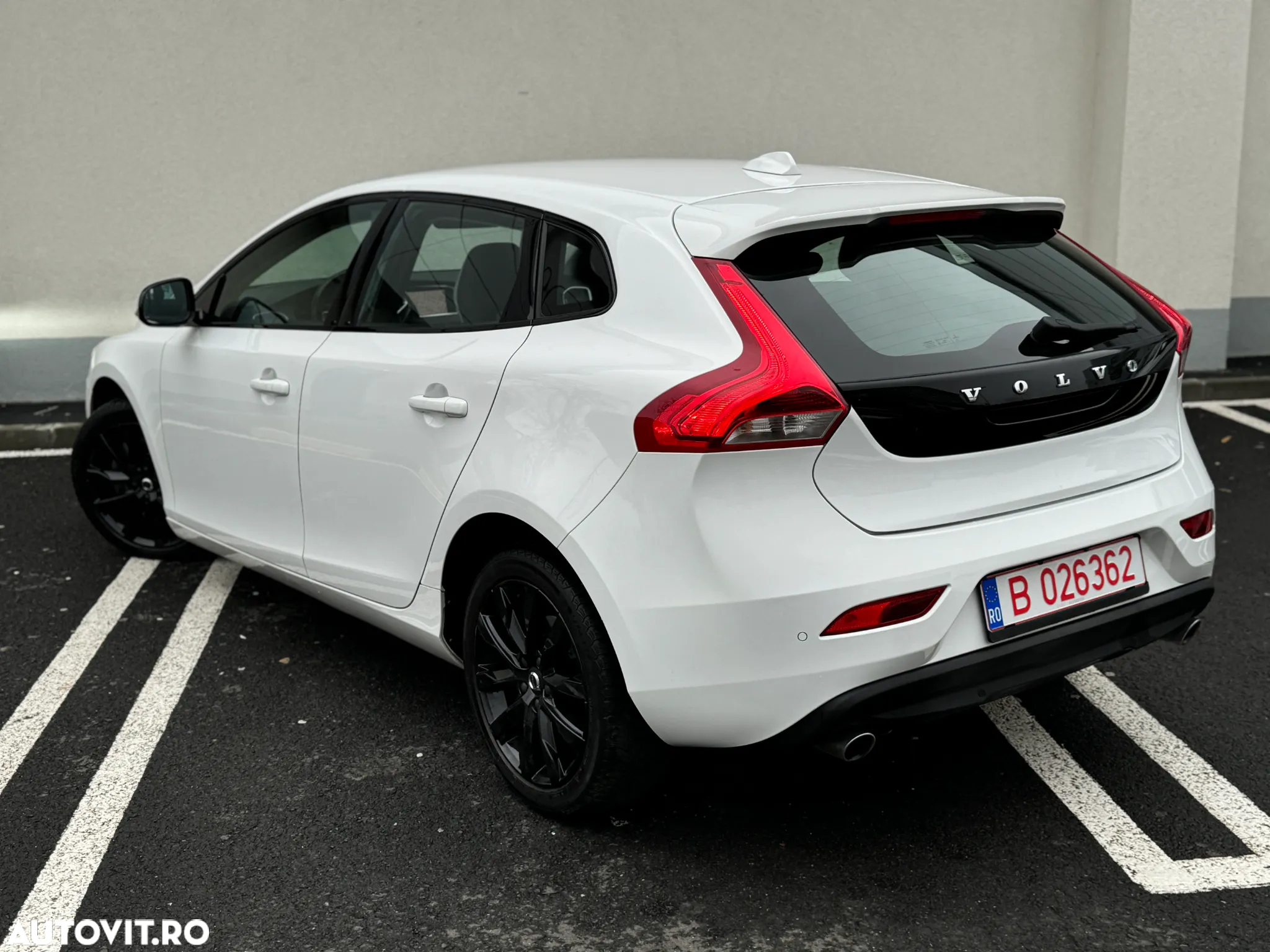 Volvo V40 T3 Geartronic - 4