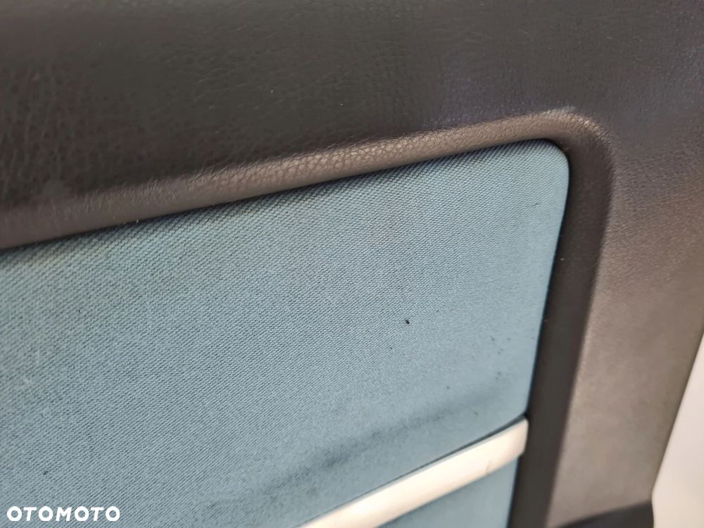 VW T5 MULTIVAN tapicerka drzwi przesuwnych LEWA 7H5867027 - 4