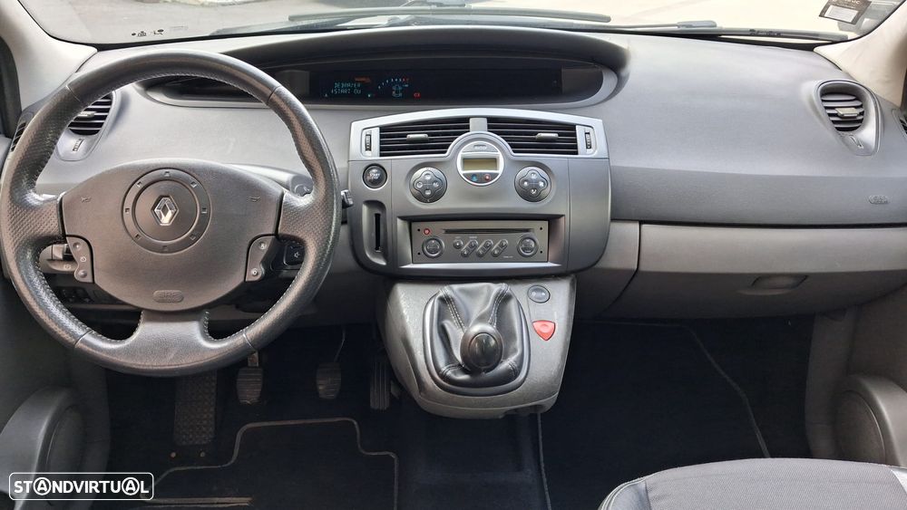 Renault Scénic 1.5 dCi Confort Privilége - 10