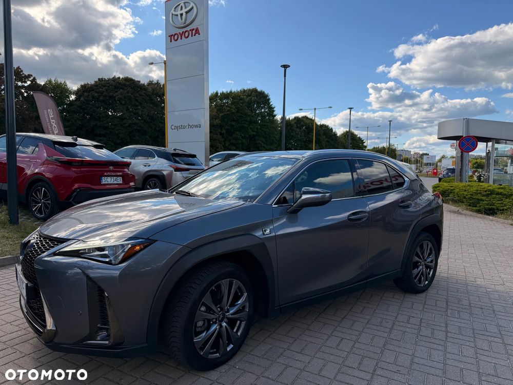 Lexus UX - 3
