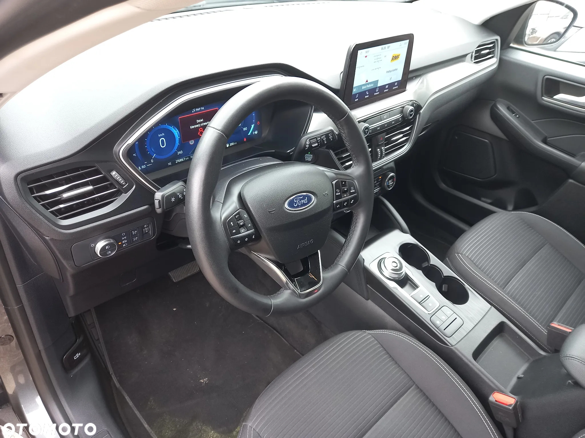 Ford Kuga - 26