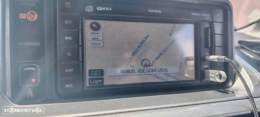 Toyota iQ 1.0 VVT-i 2 EP+NAVI+Bluetooth - 8
