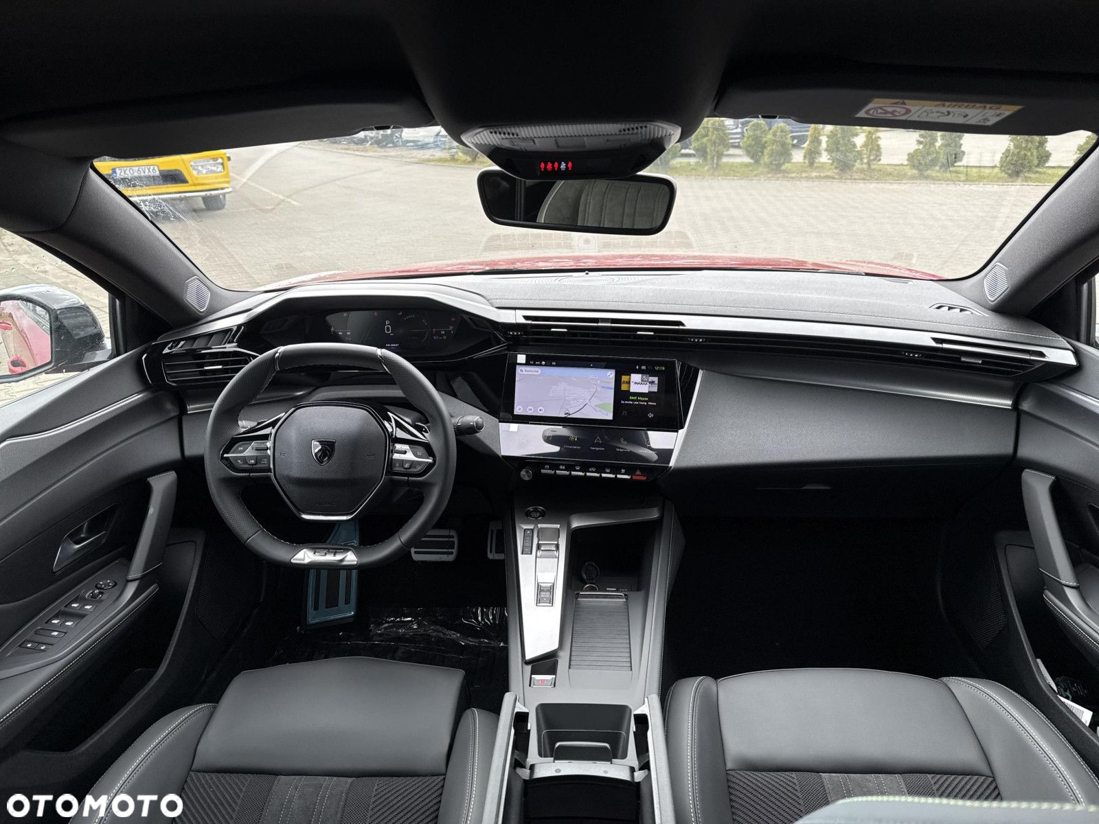 Peugeot 408 - 18