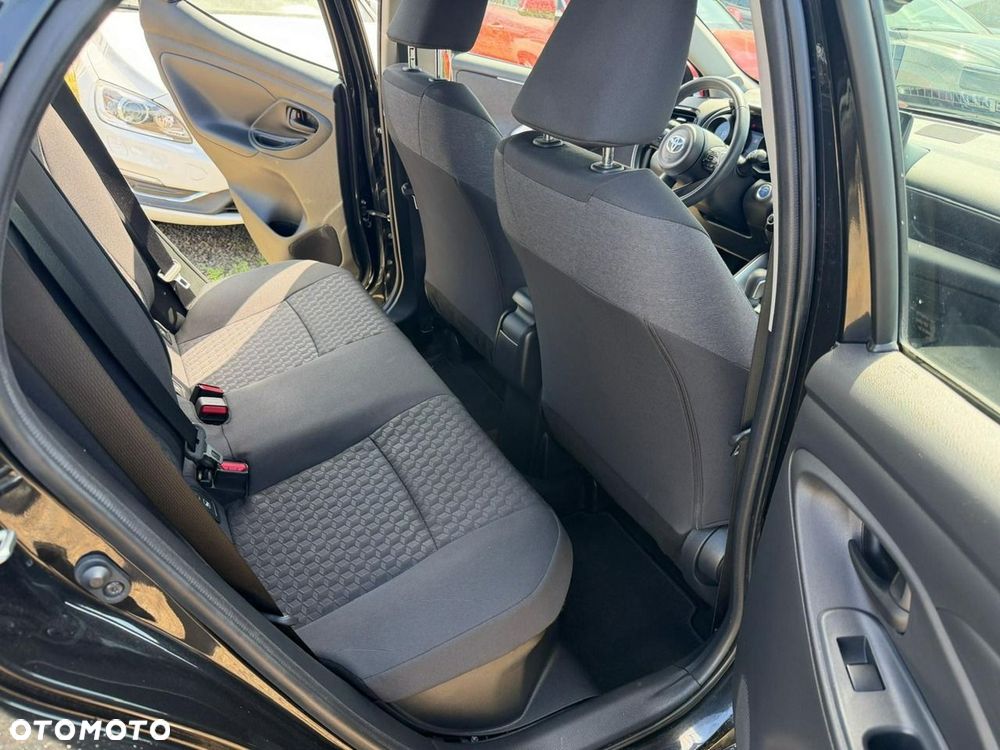 Toyota Yaris - 7
