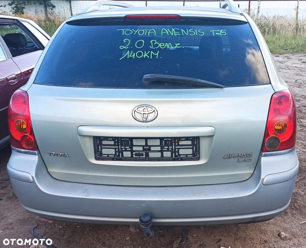 TOYOTA AVENSIS T25 2.0 BENZYNA 140KM - 4