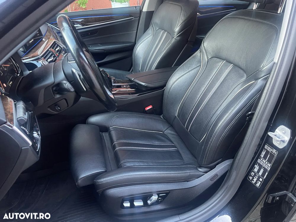 BMW Seria 5 540i xDrive Aut. Luxury Line - 7
