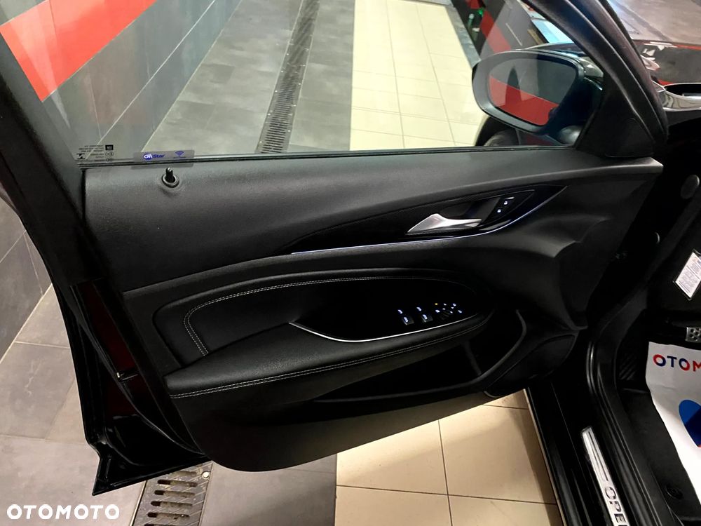 Opel Insignia 1.5 T Innovation S&S - 15