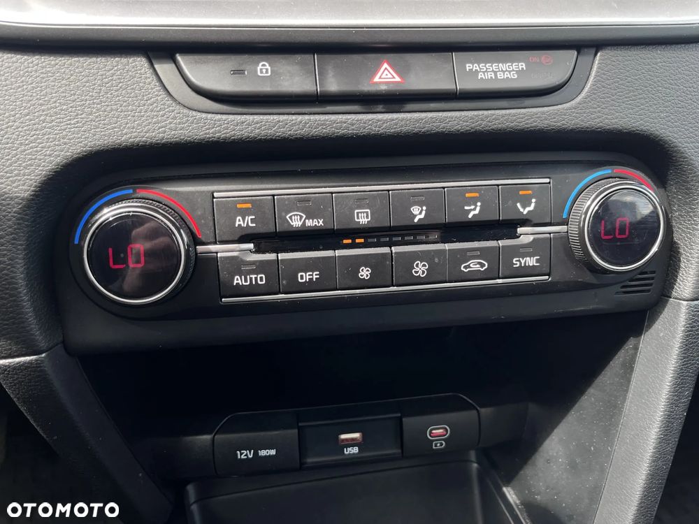 Kia Ceed 1.5 T-GDI M - 24